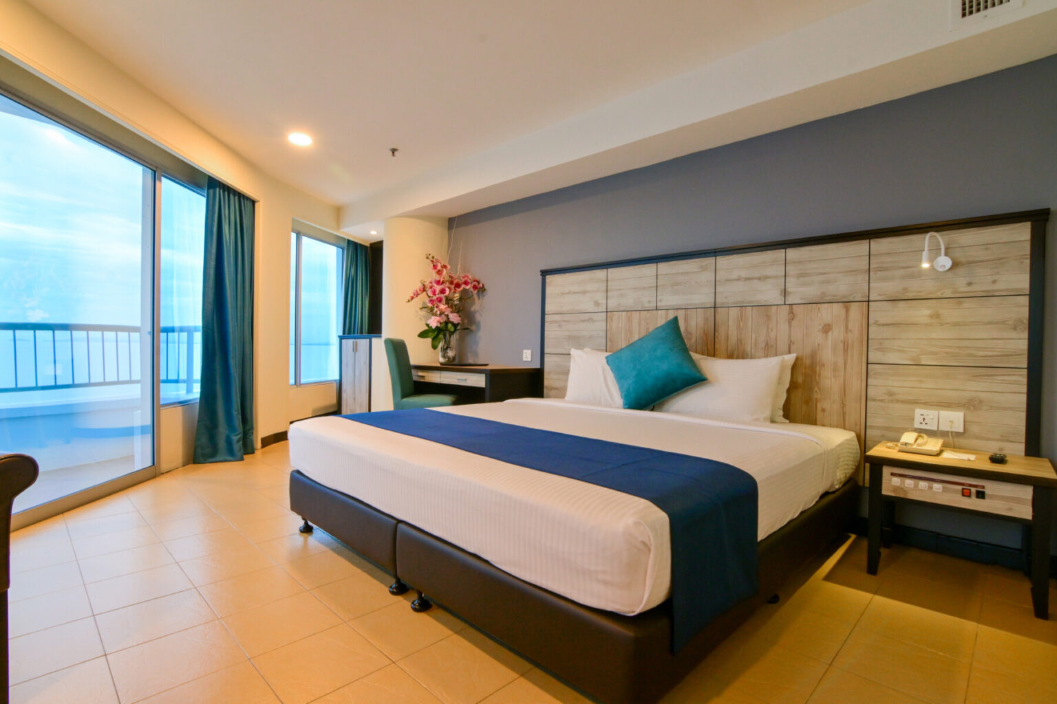 Heavenly Dream - 3 Bedroom Suites Hotel - Flamingo by the Beach Penang